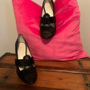 Vintage Sax Fifth Ave. Leather tops and sole